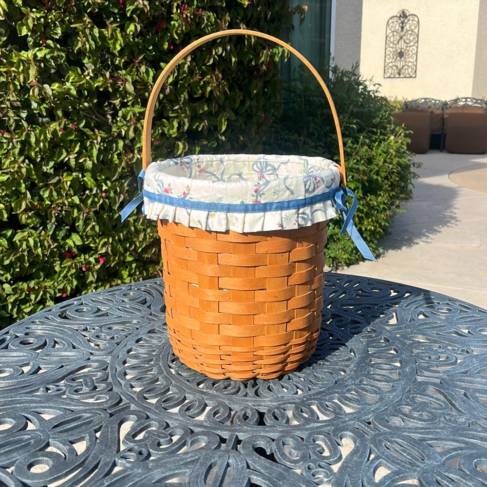 Longaberger Tall Fruit with swinging handle